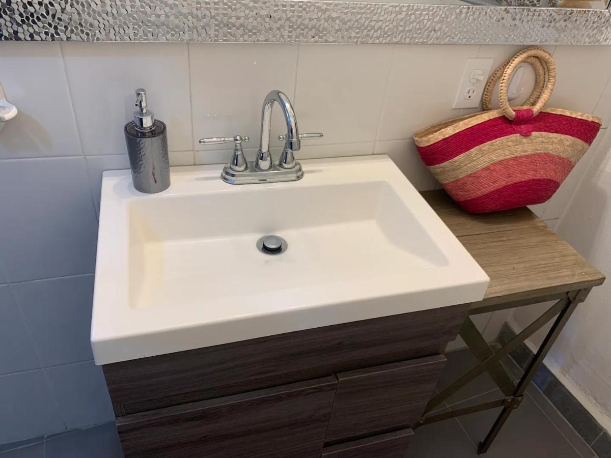Casa Madero #1, Central Studio Apartment 1 Block From Malecon 라파스 외부 사진