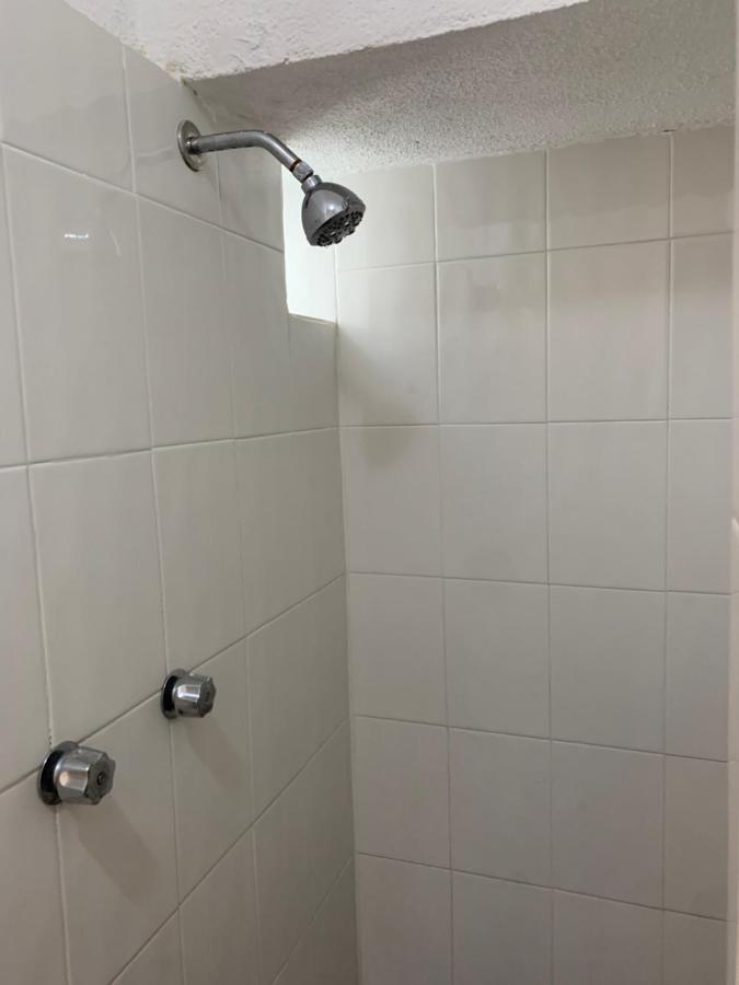 Casa Madero #1, Central Studio Apartment 1 Block From Malecon 라파스 외부 사진